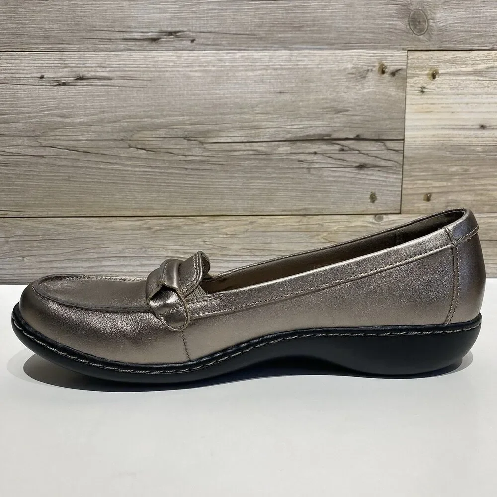 Clarks Ashland Lily Loafers Slip On Shoes Pewter Metallic Leather Women’s 11